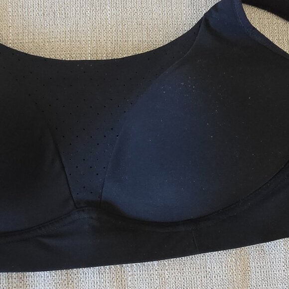 Lululemon Run Times Bra Black size 36DD EUC - Picture 2 of 4